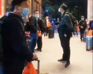 加拿大龙虾包装分解出国劳务